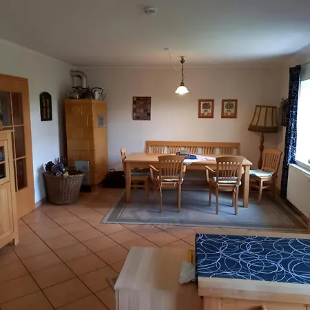 Haus Elbrose Inmitten Von Rosen Mit Elbdeichzugang Ferienhaus